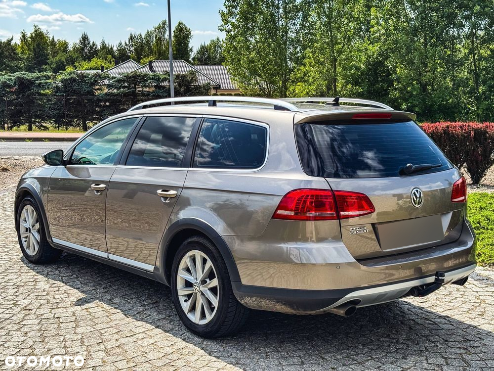 Volkswagen Passat Alltrack 2.0 TDI 4Mot DSG - 25