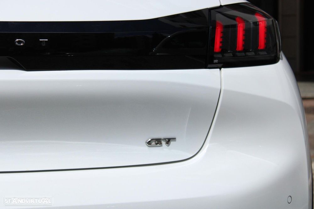 Peugeot e-208 GT+ - 17