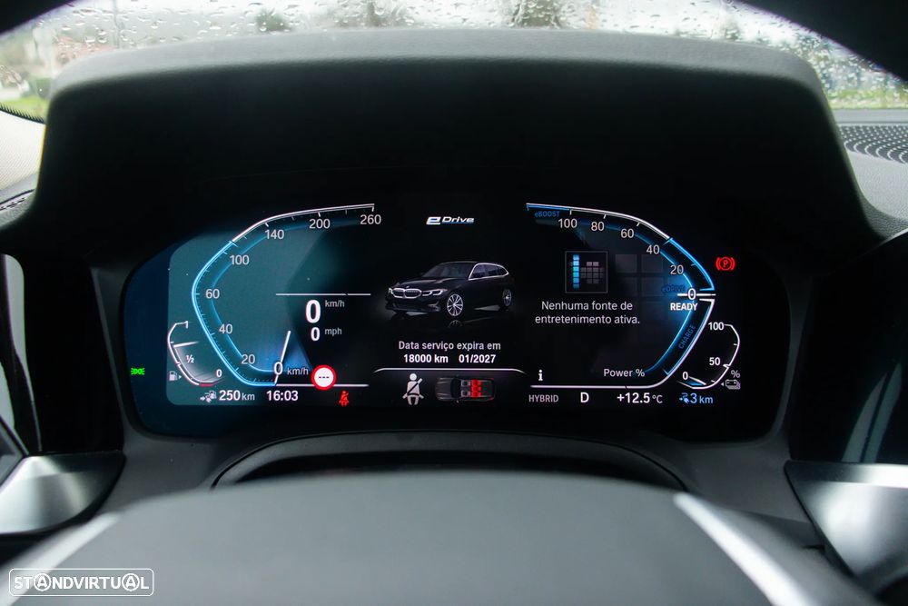 BMW 330 e Line Sport Auto - 12