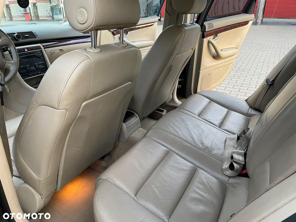 Audi A4 Limousine 1.8T - 17