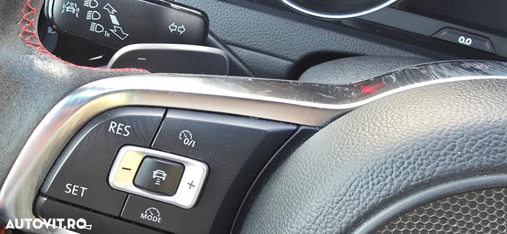 Volkswagen Golf - 16