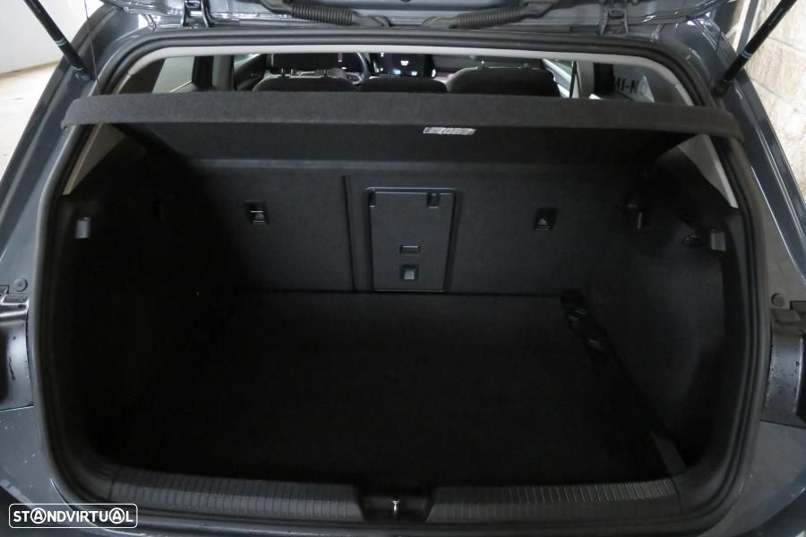 VW Golf 1.0 TSI Life - 27