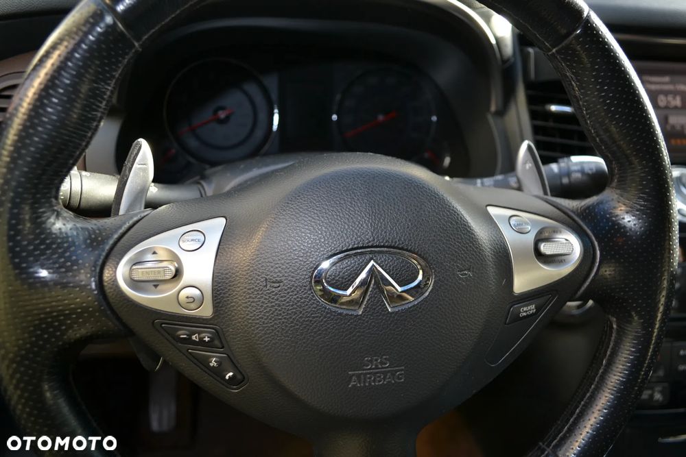 Infiniti FX FX35 - 11
