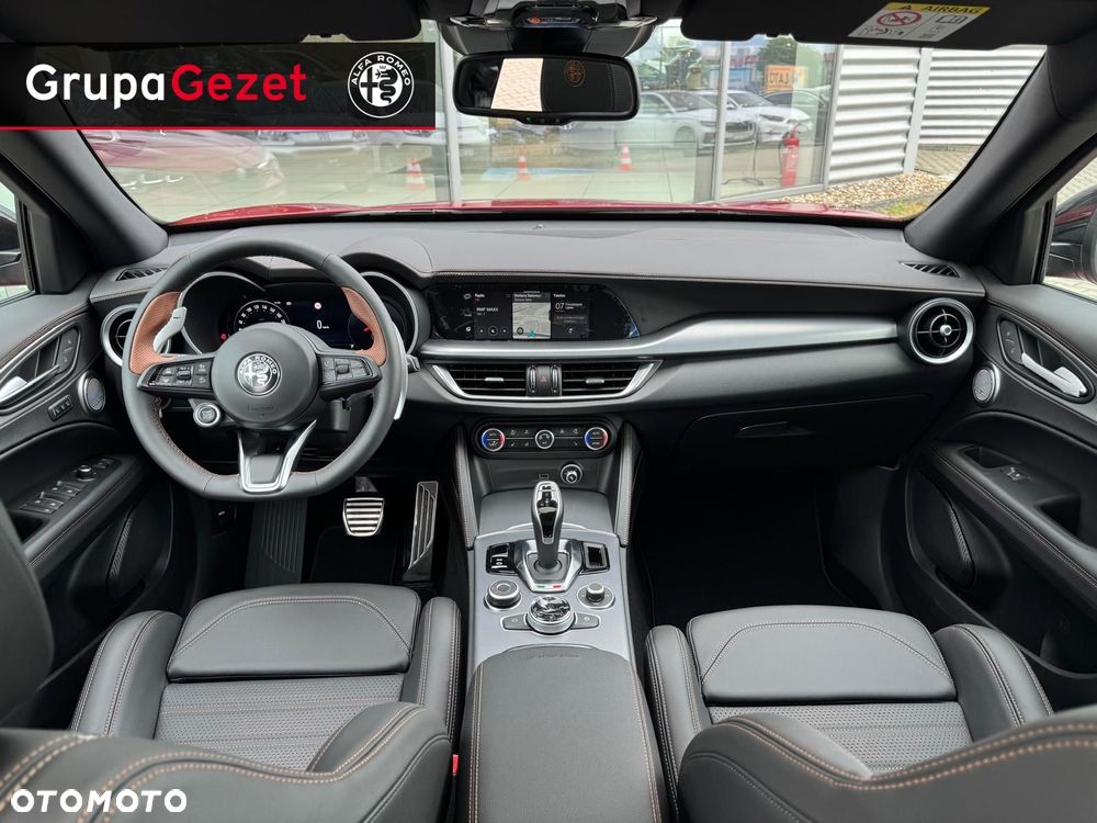 Alfa Romeo Stelvio - 24