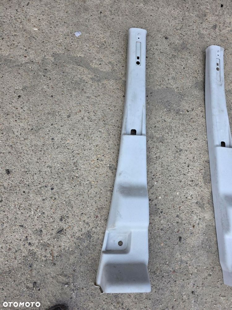 Poszycie Słupka B Lewa Prawa IVECO DAILY VI 3.0 2022 5802831692 5802832735 - 2
