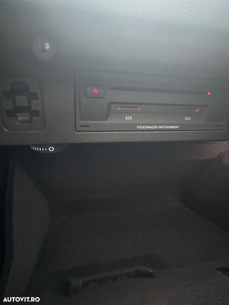 Volkswagen Passat 2.0 TDI DSG Highline - 16