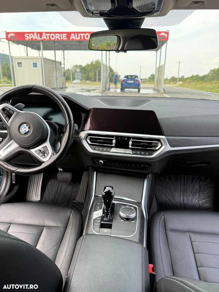 BMW Seria 3 330e xDrive Aut. Luxury Line - 8