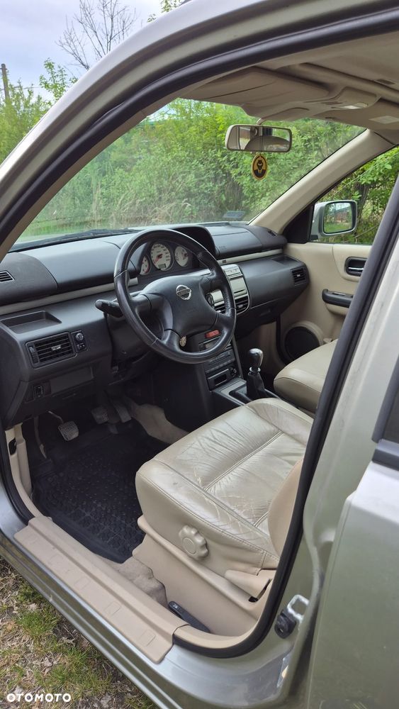 Nissan X-Trail - 5