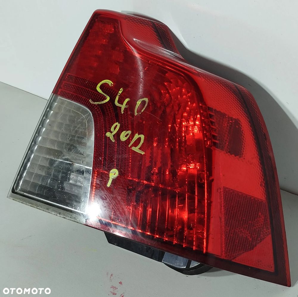 lampa prawa tylna tył VOLVO S40 II LIFT 08-12 - 2
