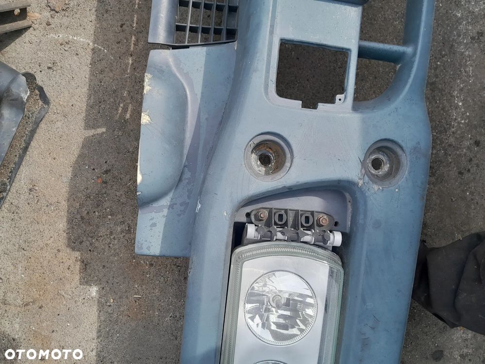 Zderzak przedni Iveco Eurocargo 17,5 KOŁA !! WYSYŁKA !! - 2