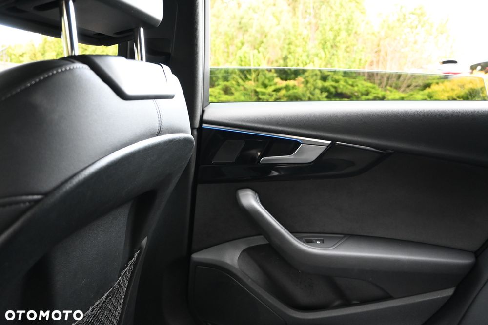 Audi A4 Avant 40 TFSI S tronic S line - 28