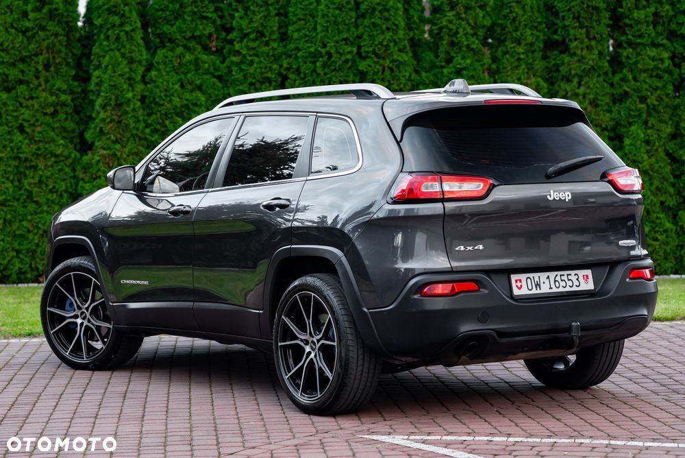 Jeep Cherokee - 9