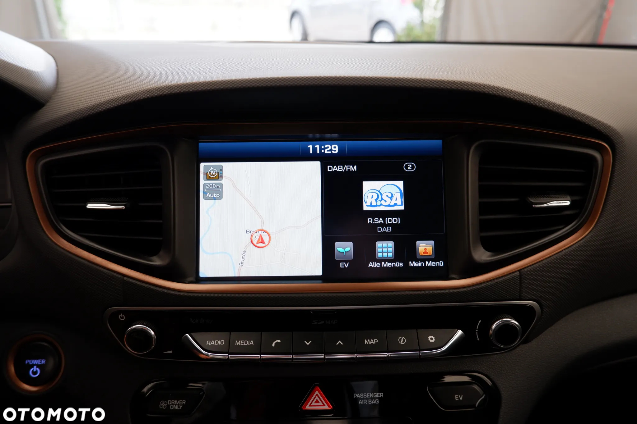 Hyundai IONIQ - 21