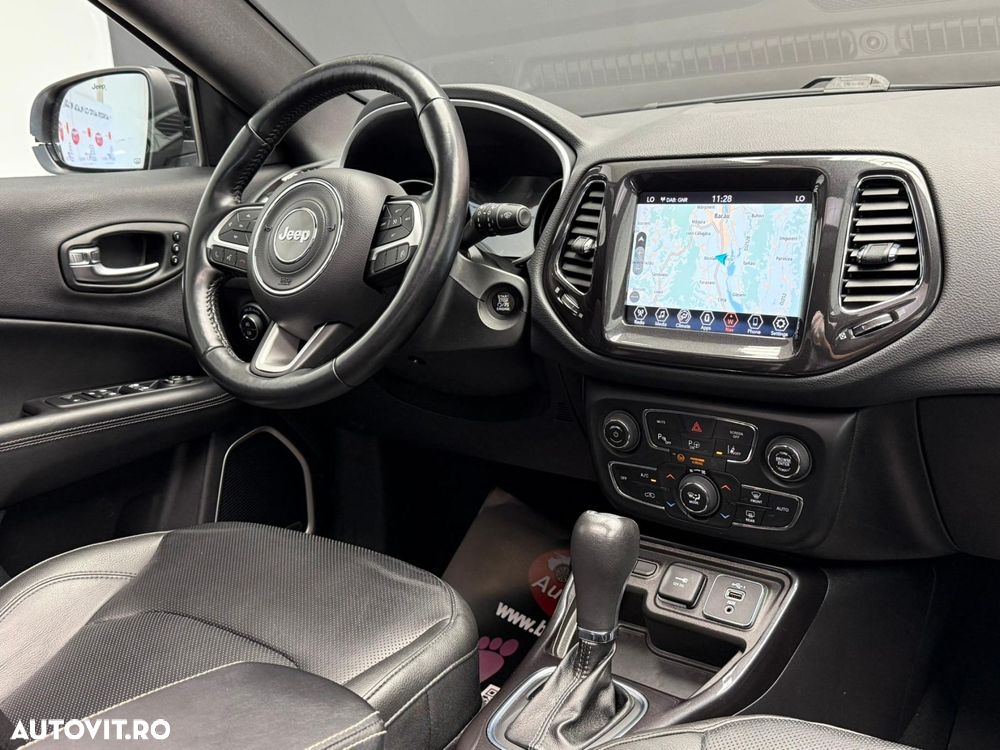 Jeep Compass - 10