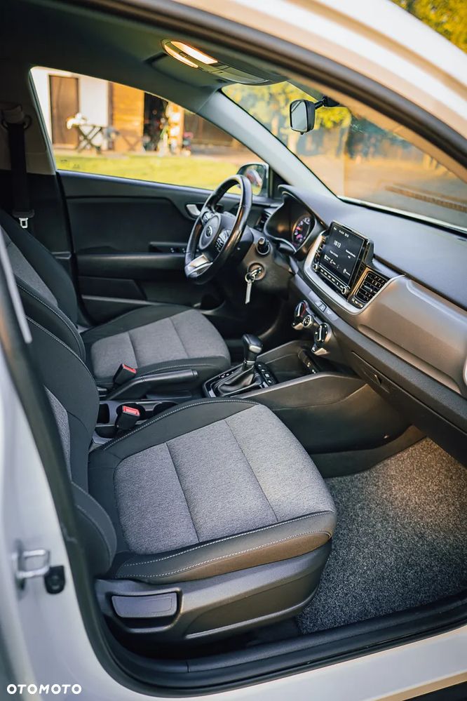 Kia Stonic 1.0 T-GDI OPF Mild Hybrid DCT7 Platinum - 13