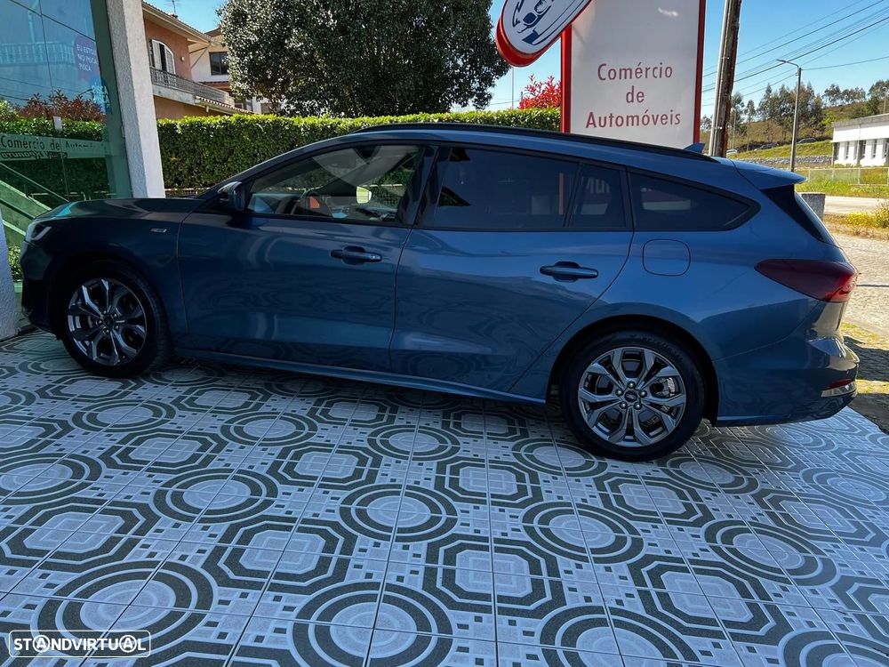Ford Focus 1.0 EcoBoost MHEV ST-Line X - 33