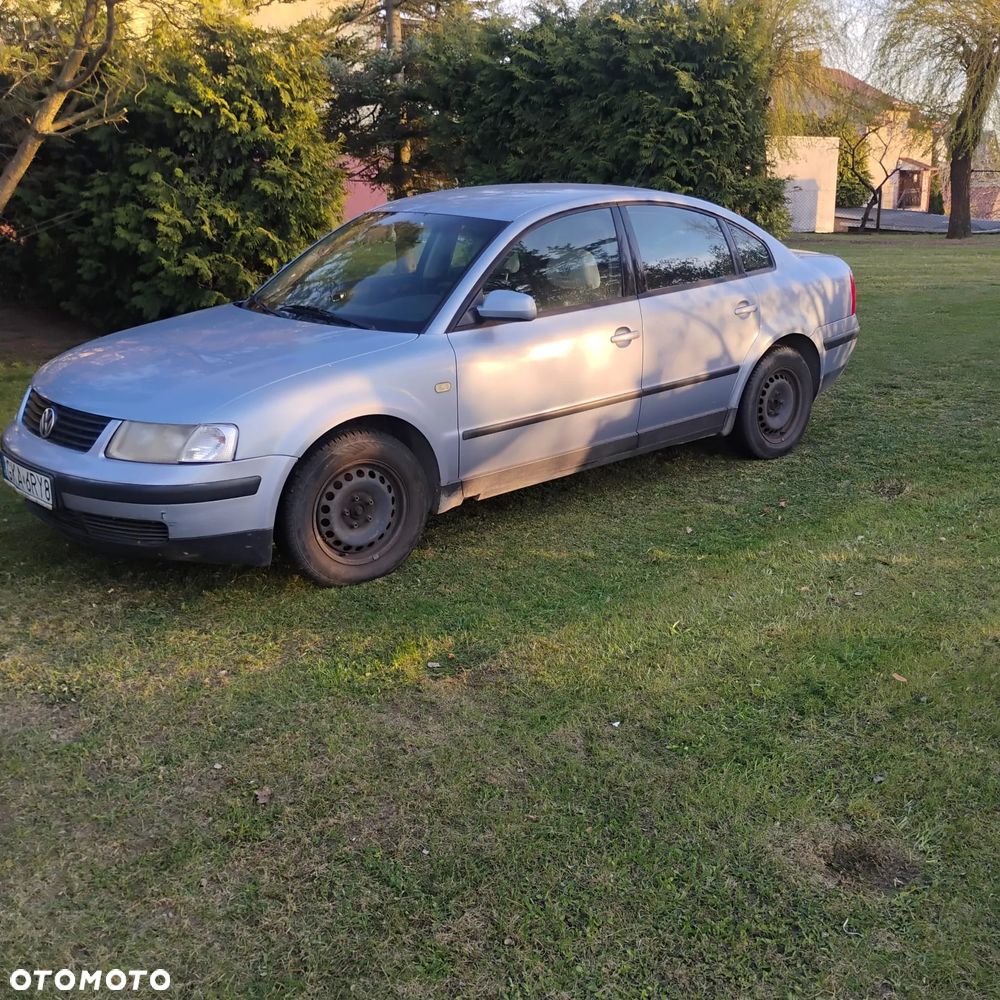Volkswagen Passat 1.9 TDI CL - 4