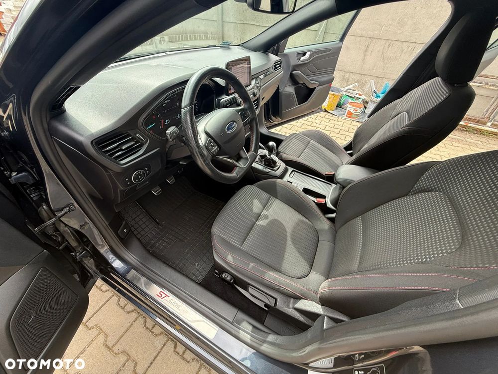 Ford Focus 1.0 EcoBoost ST-Line - 19