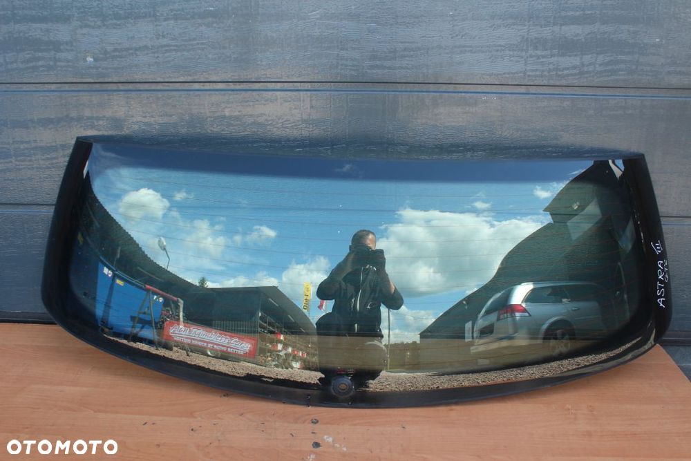 SZYBA KLAPY BAGAŻNIKA OPEL ASTRA H GTC 3D