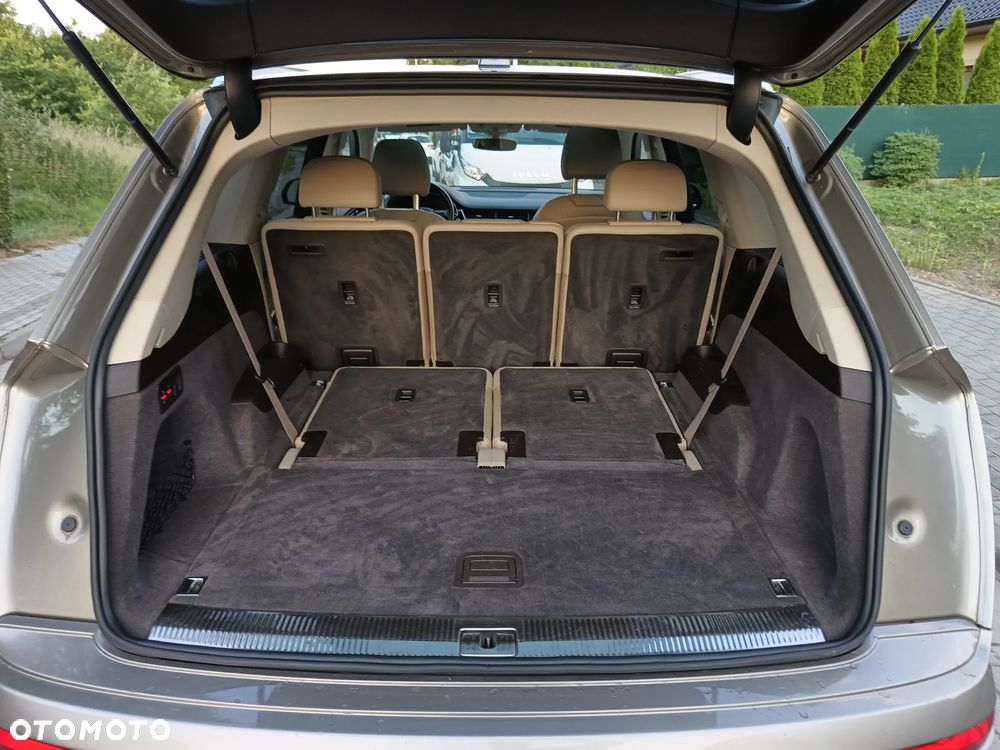 Audi Q7 3.0 TFSI Quattro Tiptronic - 25