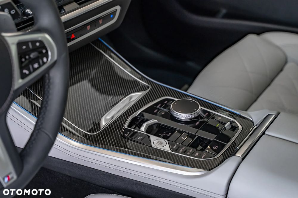 BMW X5 xDrive40d - 25