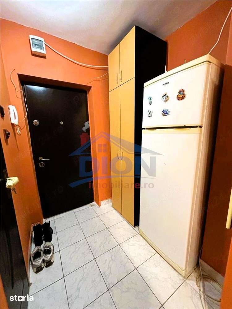 Garsonieră renovată, mobilată complet Rahova, zona Petr — fotografia 3