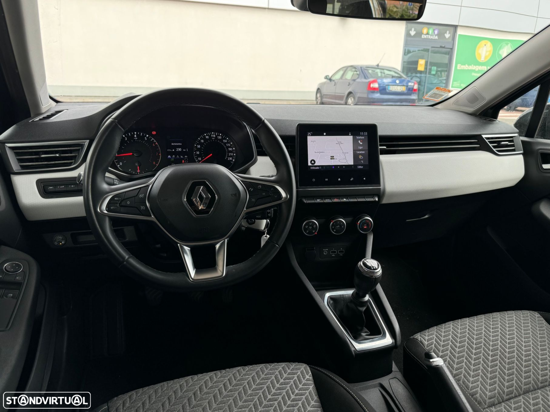 Renault Clio 1.0 TCe Limited Bi-Fuel - 23