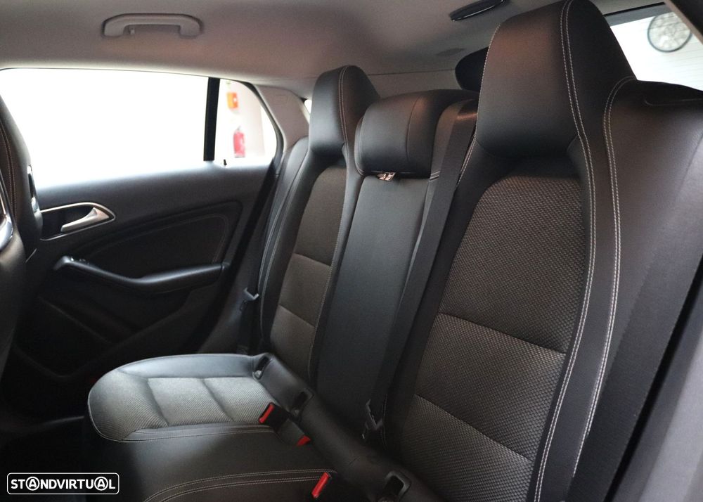 Mercedes-Benz CLA 180 d Shooting Brake Aut. - 34