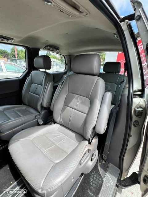 Kia Carnival 2.9 TDi RS S/AC - 5