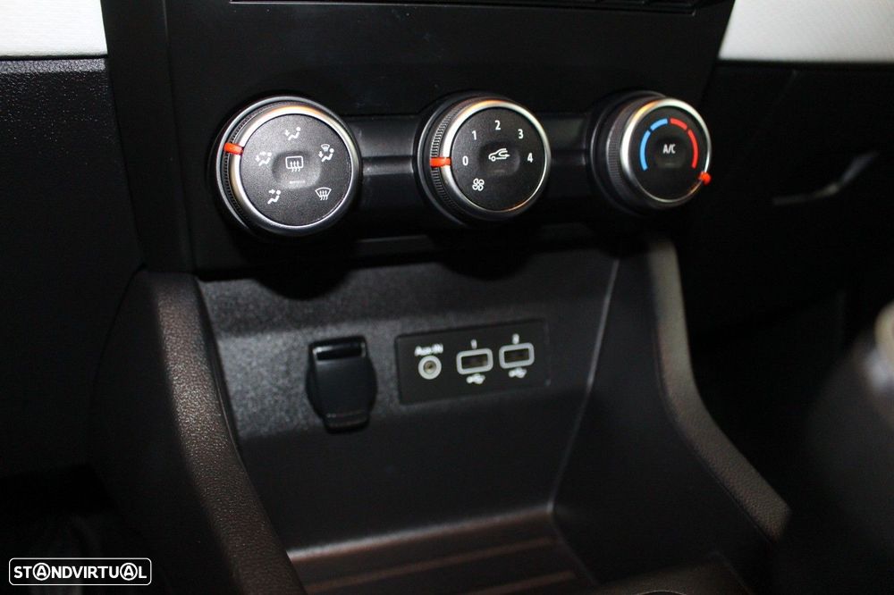 Renault Clio 1.0 TCe Limited Bi-Fuel - 19