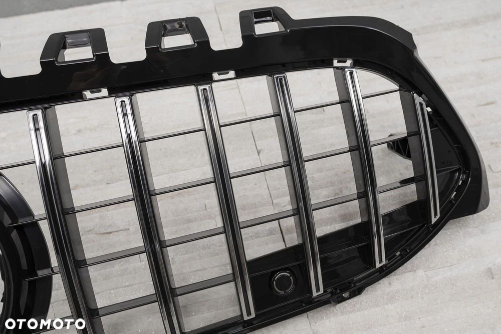 mercedes a-class w177 2018-2023 z kamerą grill gt panamericana srebrny - 10