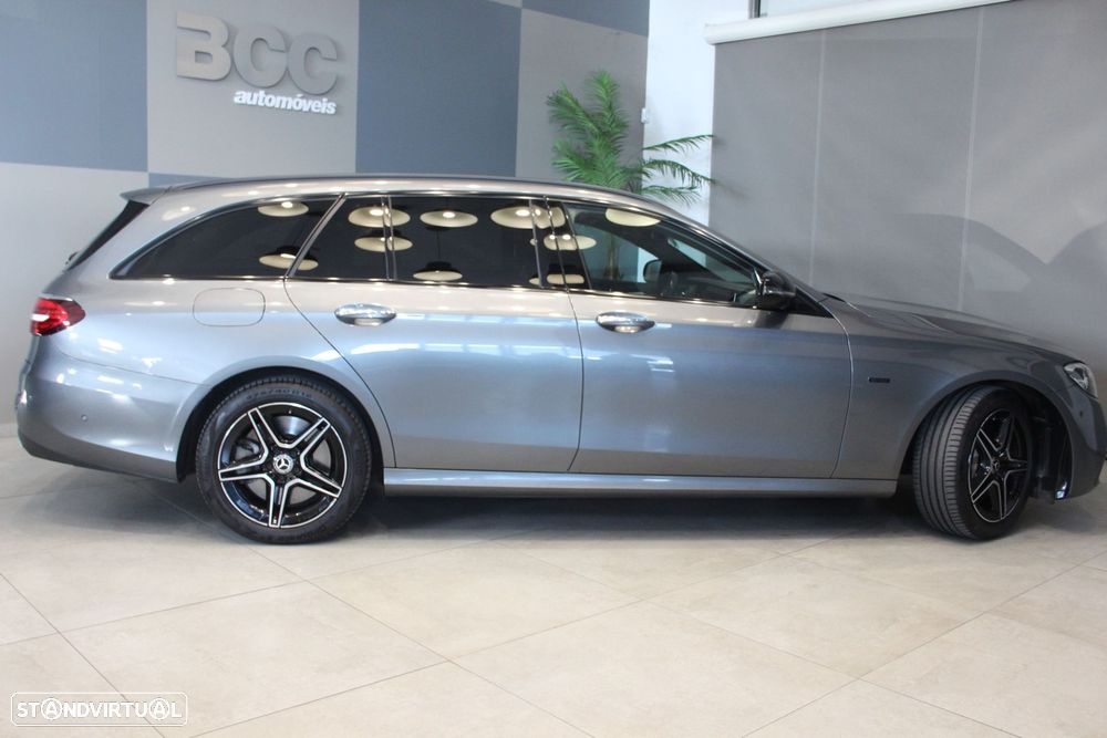 Mercedes-Benz E 300 de AMG Line - 3