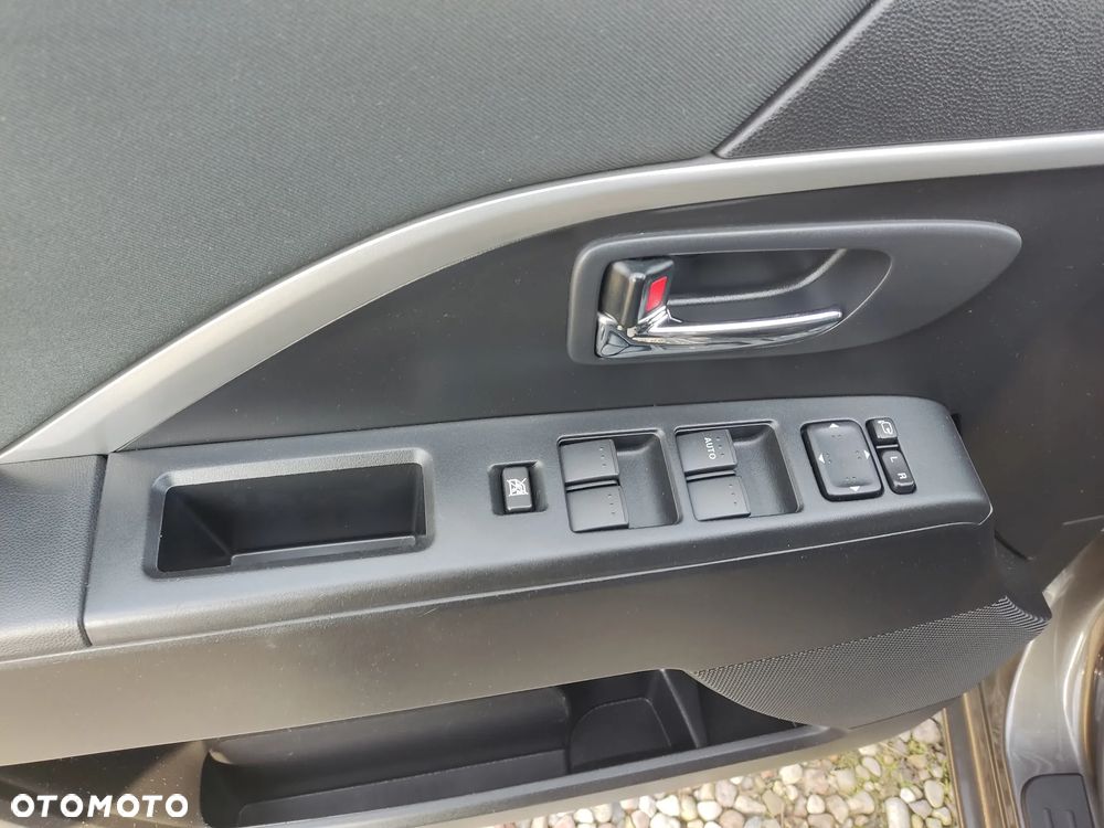 Mazda 5 2.0 Exclusive - 23