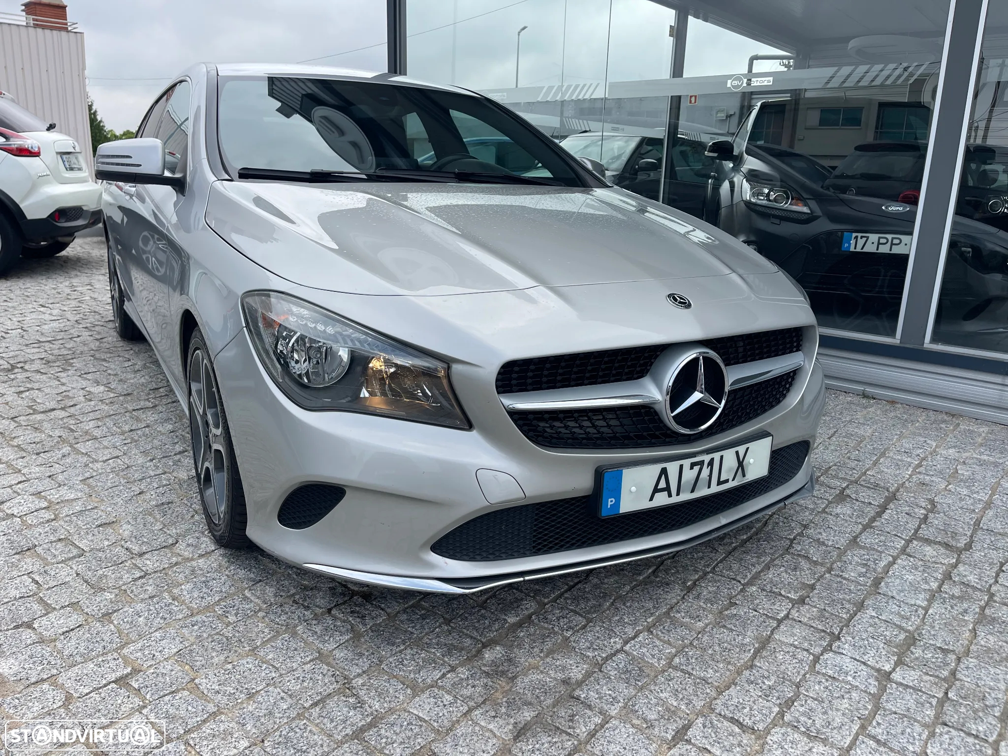 Mercedes-Benz CLA 200 Shooting Brake d - 4