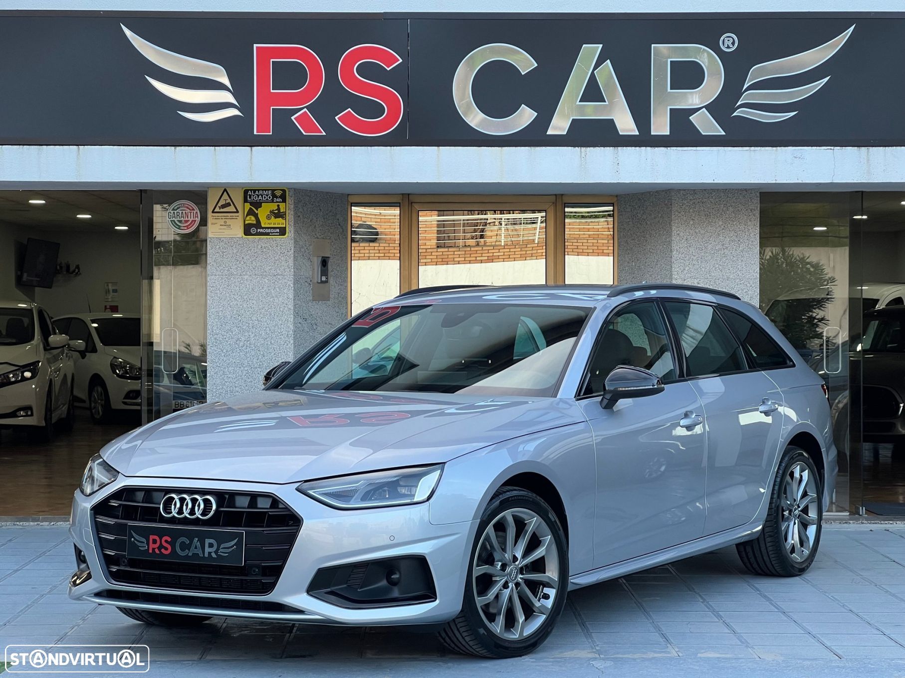 Audi A4 Avant 35 TDI S line S tronic - 1