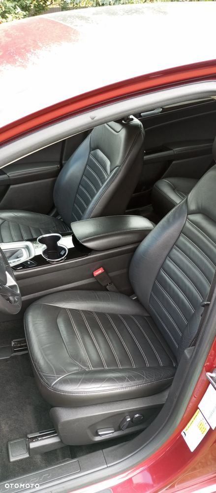 Ford Fusion - 5