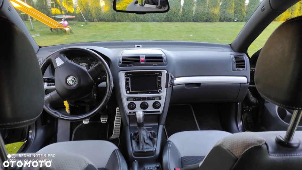 Skoda Octavia 2.0 TDI RS - 12