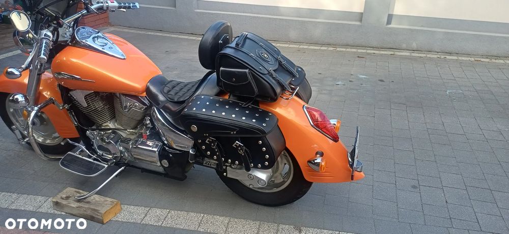 Honda VTX - 17