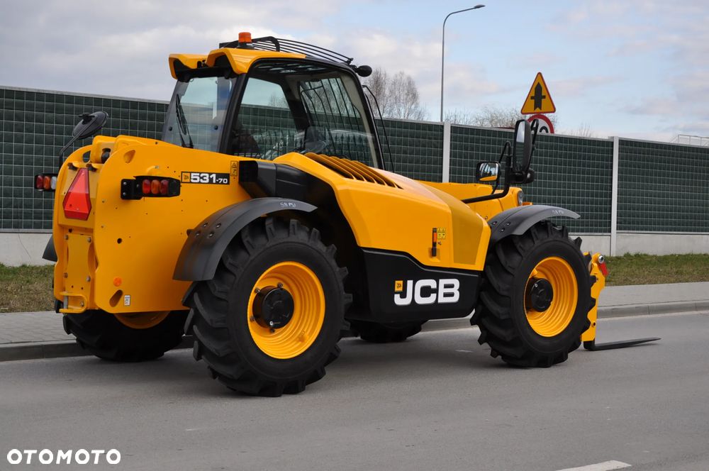 JCB 531-70 ŁADOWARKA TELESKOPOWA MAŁO MTG 546 UDŹWIG 3100 kg WYSOKOŚĆ ZAŁADUNKU 7 m NA GWARANCJI PRODUCENTA KLIMATYZACJA JAK NOWA! - 28
