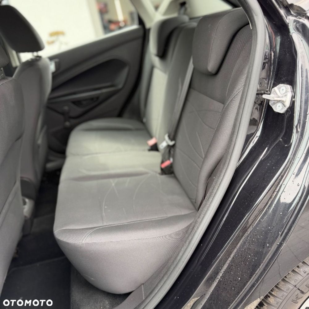 Ford Fiesta - 18