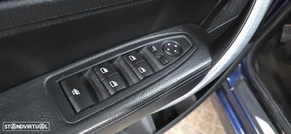 BMW 220 d Cabrio LIne Luxury - 32