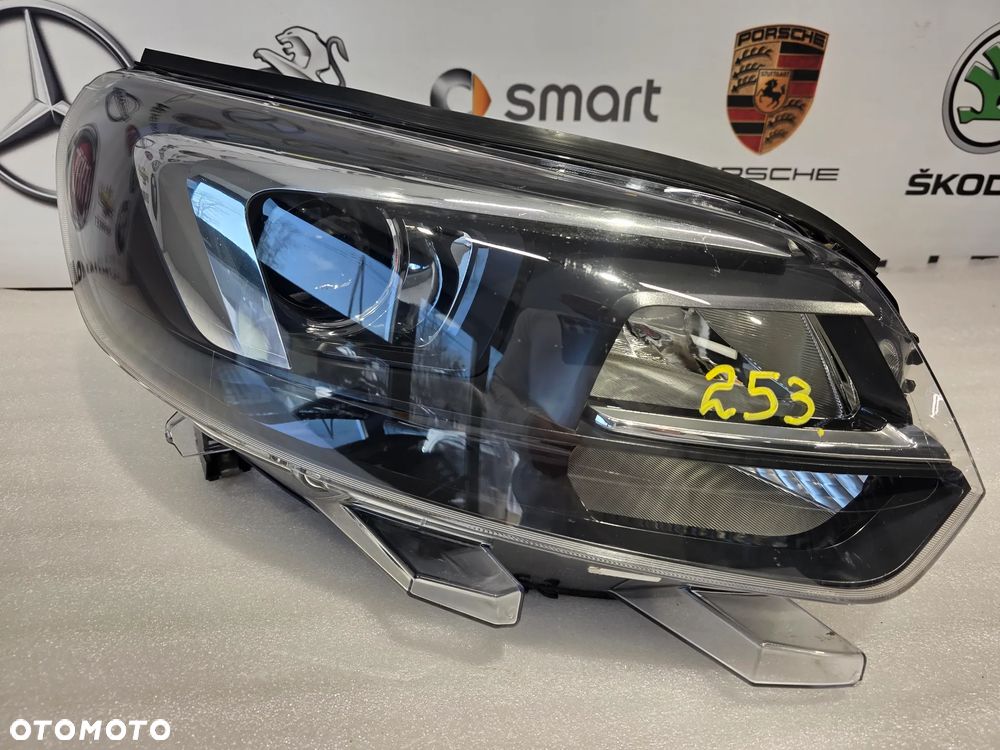 OPEL ZAFIRA D LIFE / VIVARO C / CITROEN JUMPY 19- PRAWA LAMPA PRZEDNIA PRZÓD XENON , NR 9832836480-00 / 9832836480 , NR AUKCJI LPP253 - 1