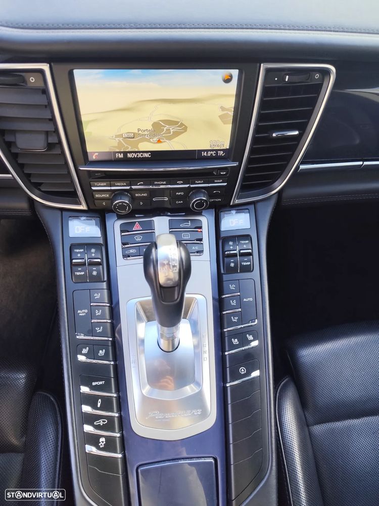 Porsche Panamera Platinum Edition - 26