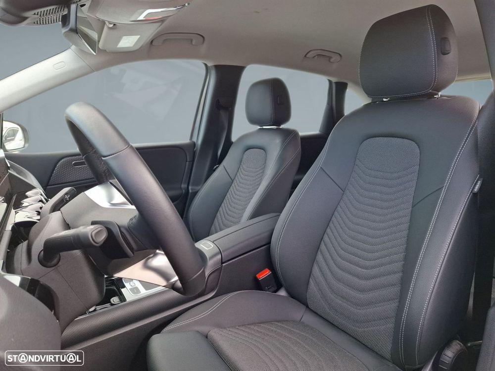 Mercedes-Benz B 250 e - 11