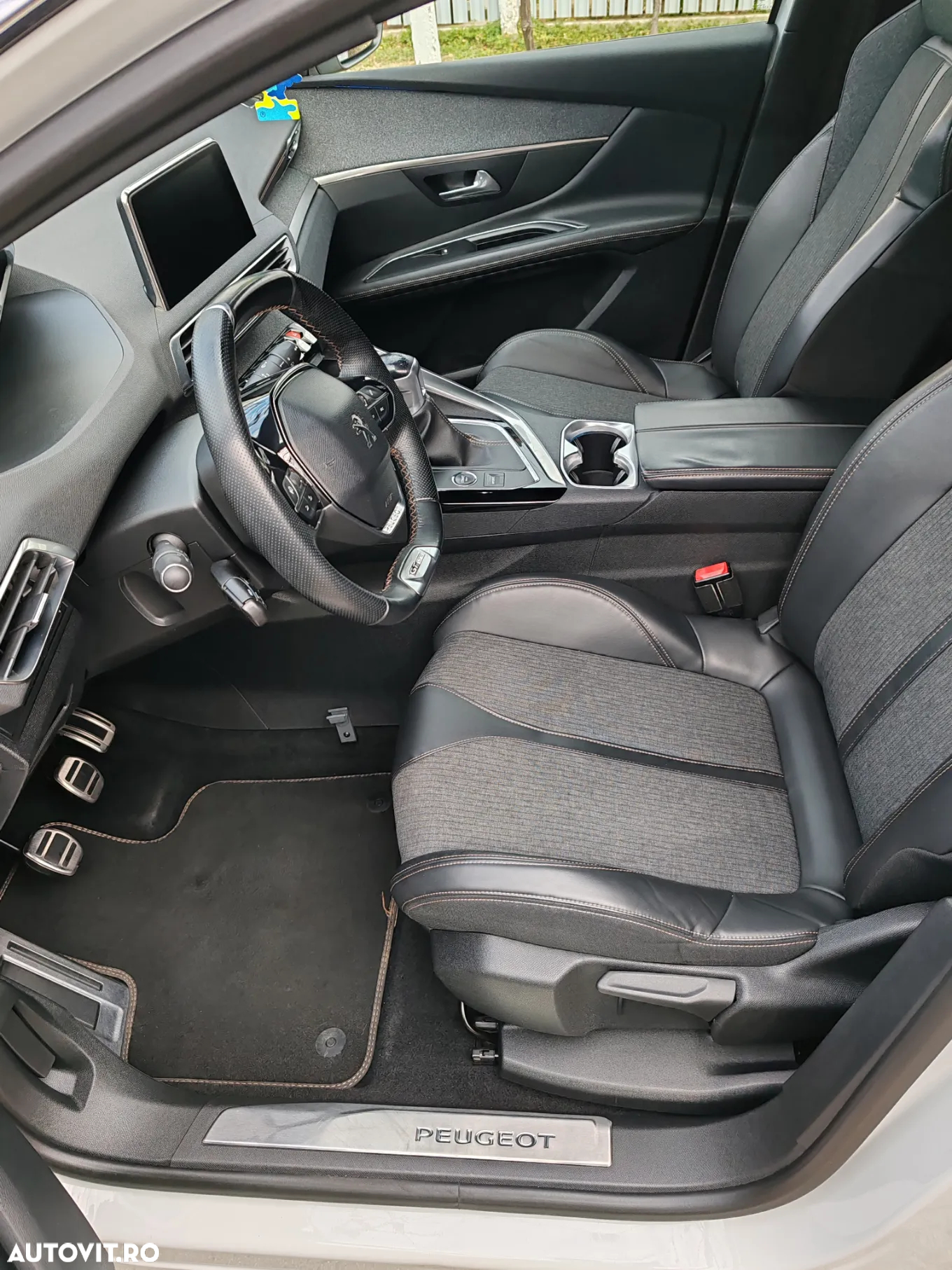 Peugeot 3008 1.2 PureTech Turbo S&S GT-Line - 18