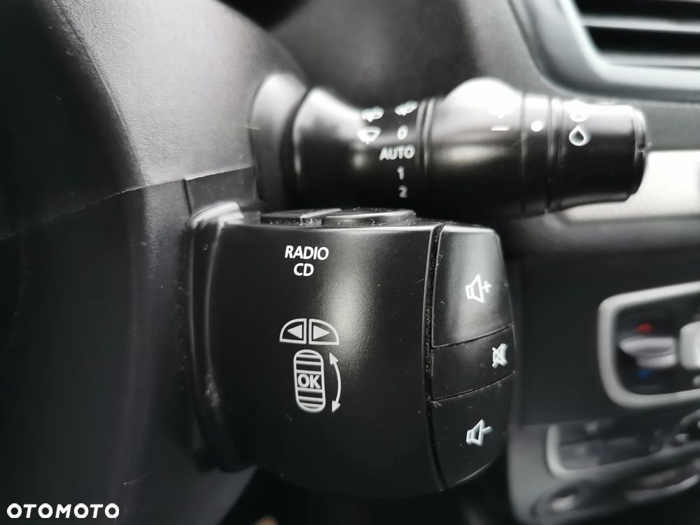 Renault Megane 1.5 dCi Dynamique EDC - 12