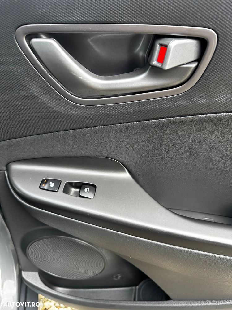 Hyundai KONA EV Premium - 25