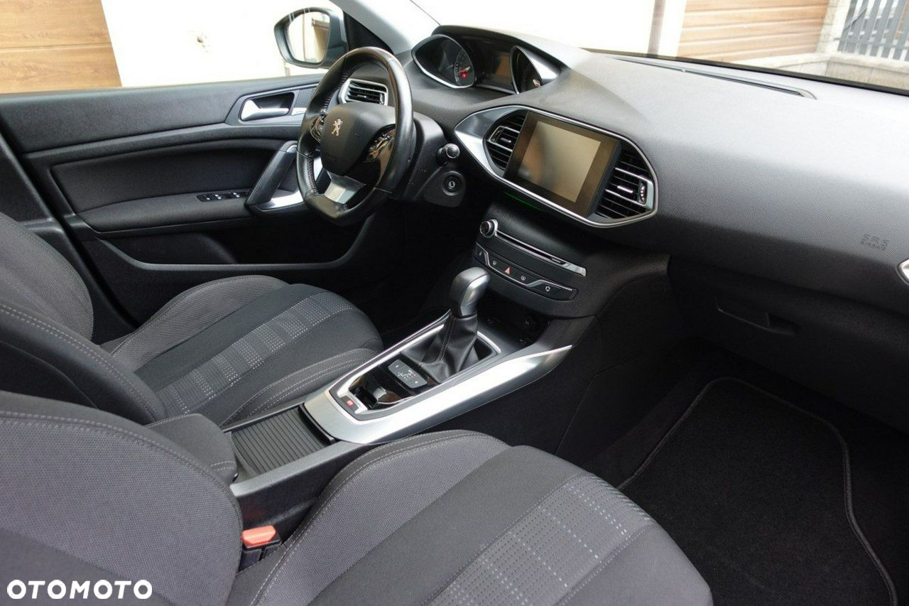 Peugeot 308 - 14