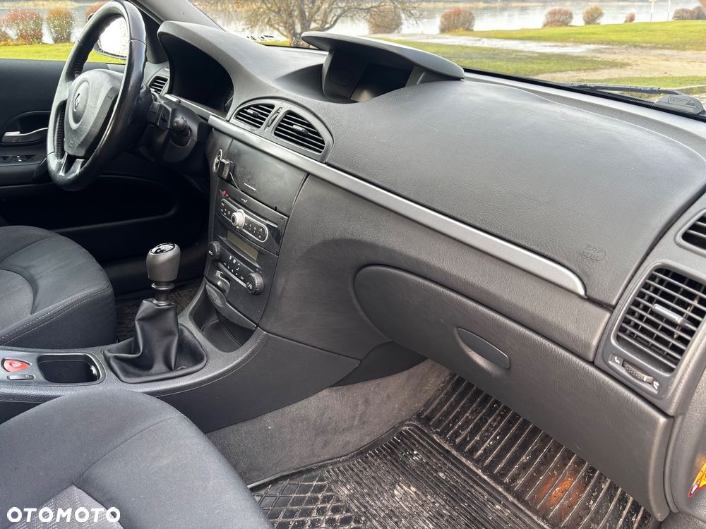 Renault Laguna - 11
