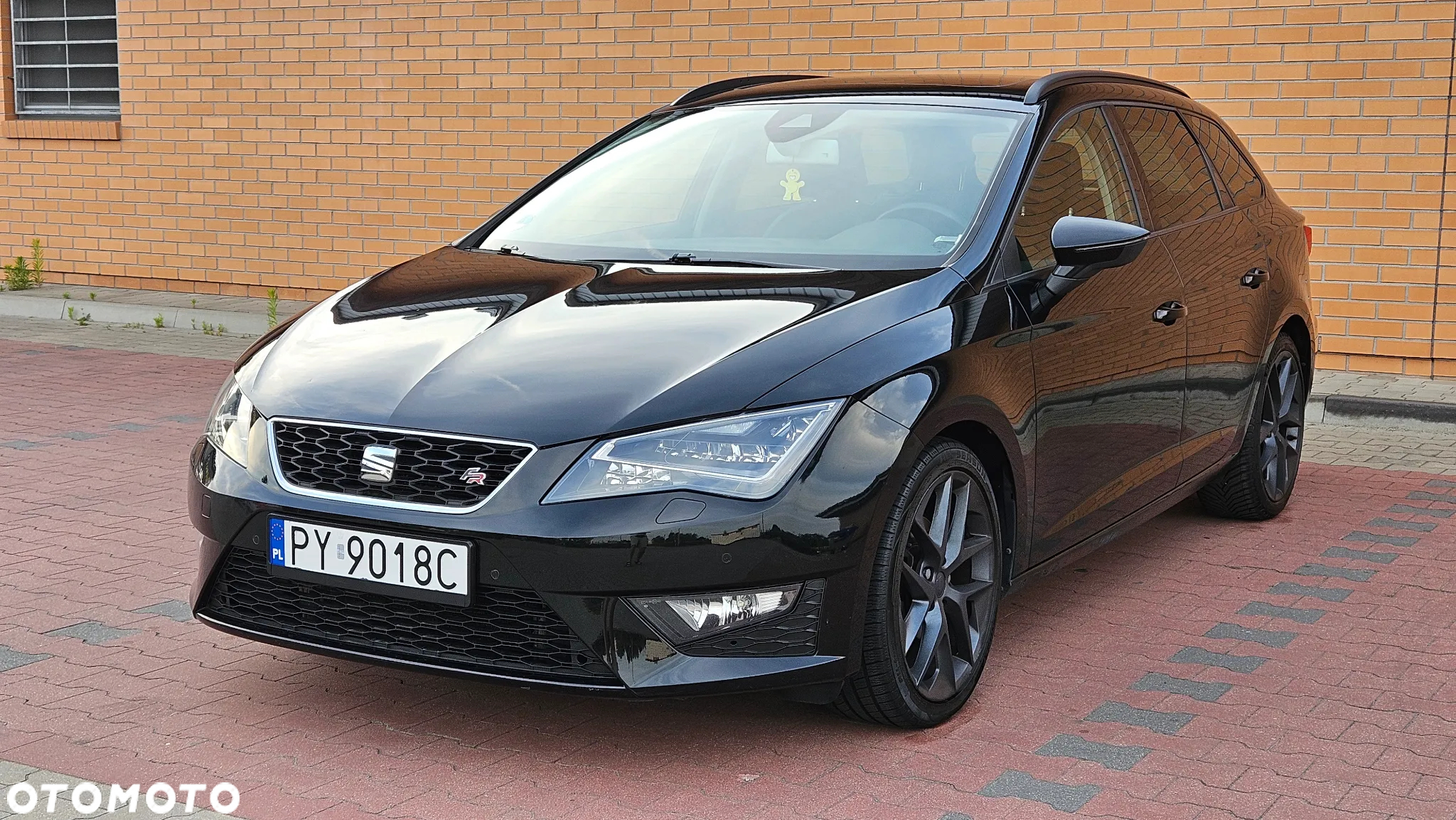 Seat Leon ST 2.0 TDI DPF FR Black Matt Edition - 6